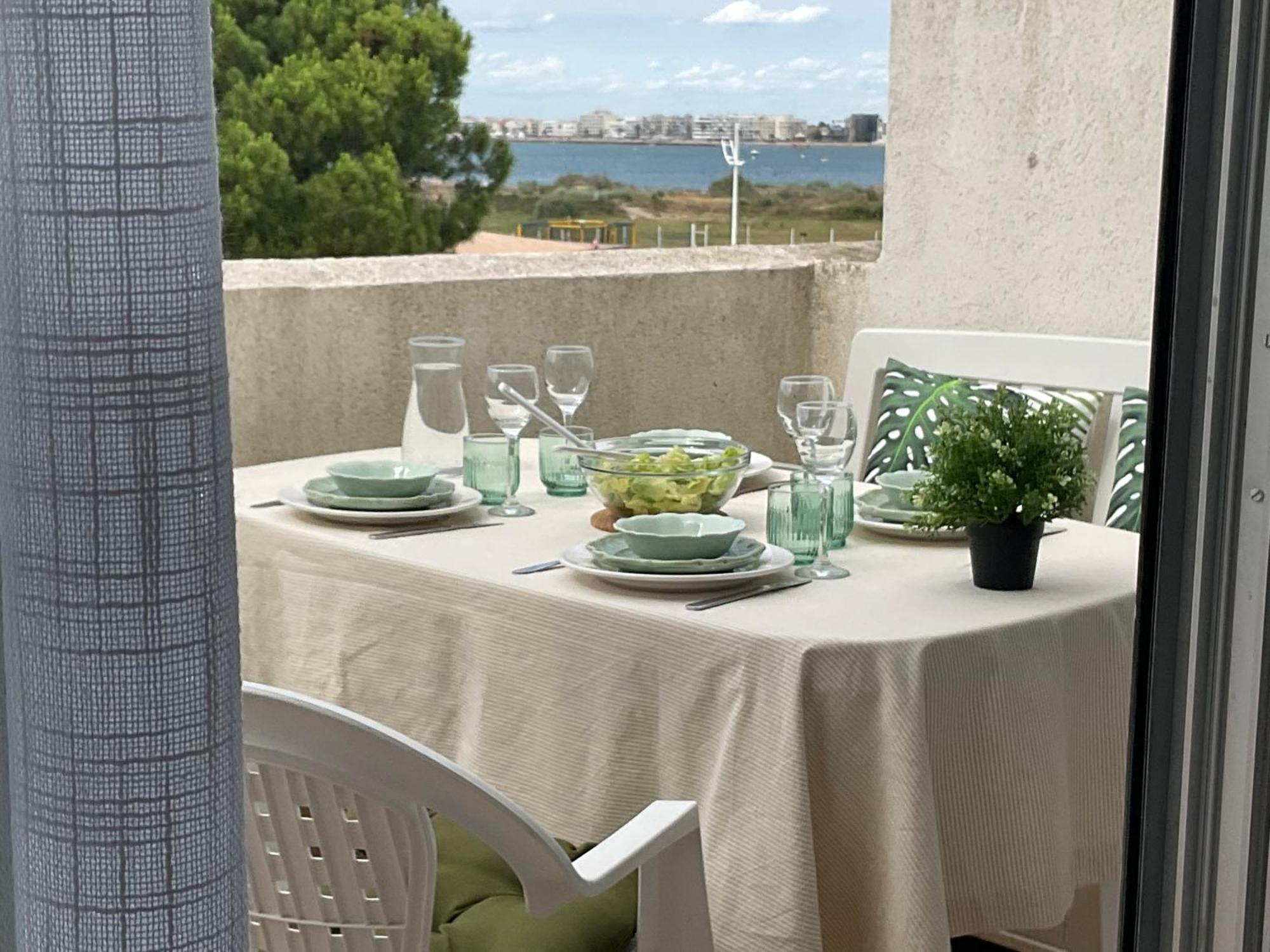 Studio Le Vue Mer Acces Direct A La Plage Parking Prive Clim Belle Terrasse Le Grau-du-Roi Kültér fotó